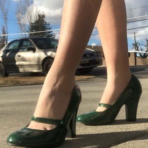 Charlotte Russe green heels